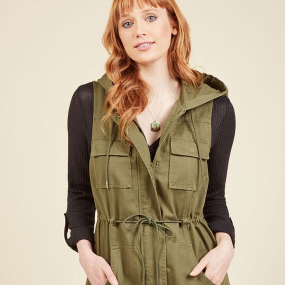 Modcloth Excursion Awaits Vest - Picture 2 of 9